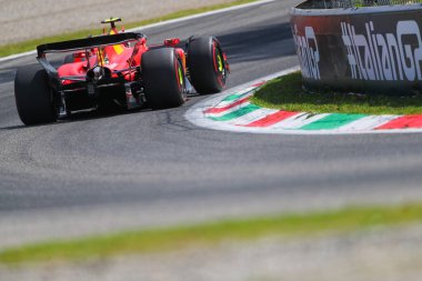  Carlos Sainz (SPA) Ferrari SF-2