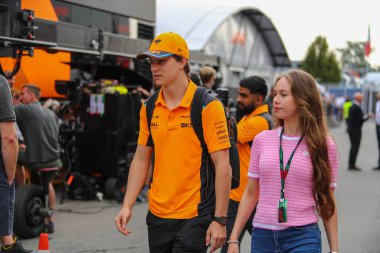 Oscar Piastri (aus) McLaren F1 Çayı