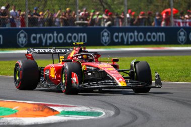  Carlos Sainz (SPA) Ferrari SF-2