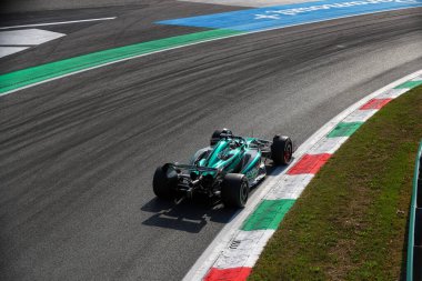  Lance Stroll (CAN) Aston Martin F1 Ekibi AMR2