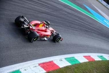  Carlos Sainz (SPA) Ferrari SF-2