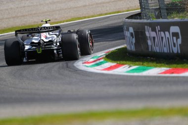  Yuki Tsunoda (JAP) Alfa Tauri AT0