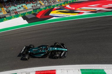 Lance Stroll (CAN) Aston Martin F1 Ekibi AMR2