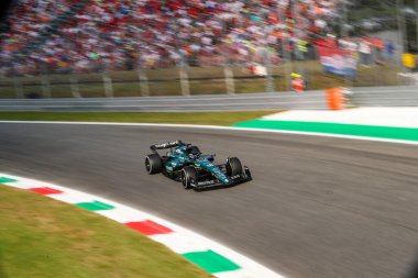  Lance Stroll (CAN) Aston Martin F1 Ekibi AMR2