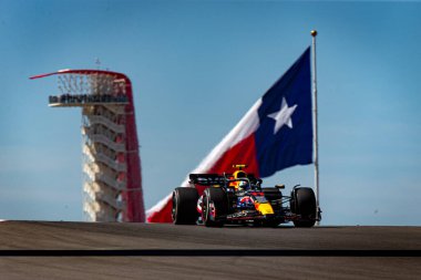  Sergio Perez (MEX) Redbull Racing RB1