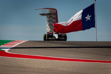  Daniel Ricciardo (AUS) Alfa Tauri AT0