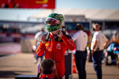  Charles Leclerc (MON) Ferrari SF-23 oturumdan sonra - direk pozisyonu - polema