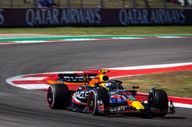  Sergio Perez (MEX) Redbull Racing RB1