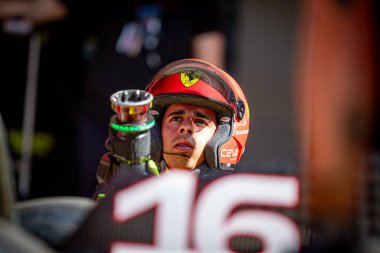  Scuderia Ferrari pit stop cre