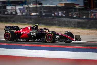  Guanyu Zhou (CIN) Alfa Romeo C4