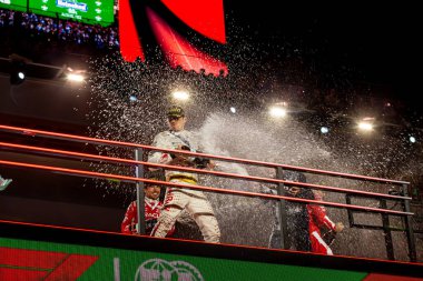 Yarışın kürsüsü