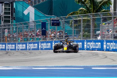 Max Verstappen (NED) Oracle Red Bull Racing - Red Bull RB20 - Honda RBP