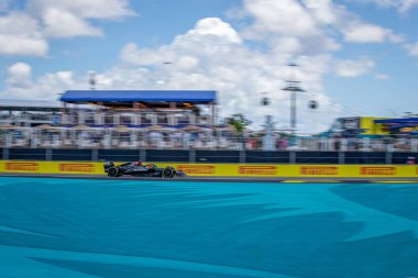 Lewis Hamilton (GBR) Mercedes W15 - Mercedes E Performansı