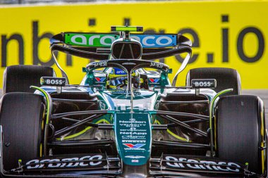 Fernando Alonso (SPA) Aston Martin AMR24 - Mercez