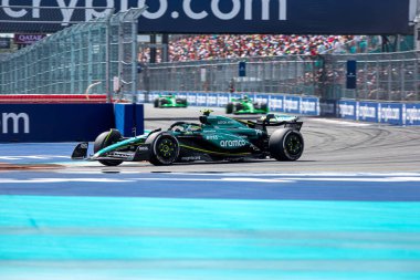 Fernando Alonso (SPA) Aston Martin AMR24 - Mercez