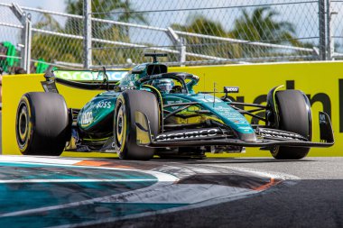 Lance Stroll (CAN) Aston Martin AMR24 - Mercez