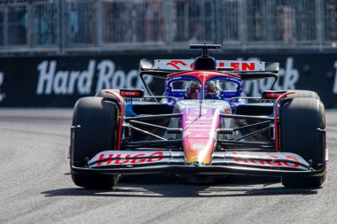 Daniel Ricciardo (AUS) Visa Cash App RB F1 Ekibi - RB VCARB01 - Honda RBP