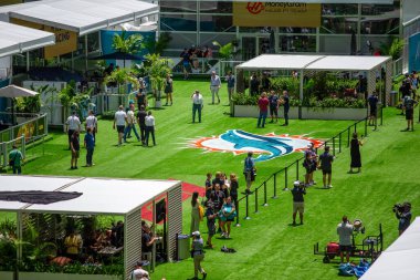 F1 Miami GP 2024 sırasında atmosferi izle