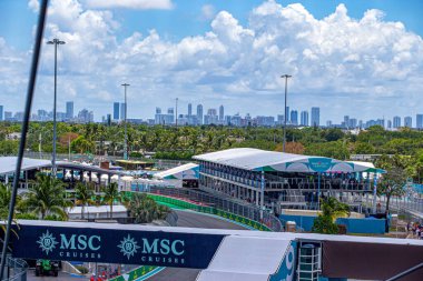 F1 Miami GP 2024 sırasında atmosferi izle