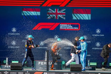 Yarışın kürsüsü