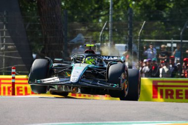  Lewis Hamilton (GBR) - Mercedes-AMG PETRONAS F1 Takımı - Mercedes W15 - Mercedes E Performansı