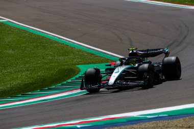  Lewis Hamilton (GBR) - Mercedes-AMG PETRONAS F1 Takımı - Mercedes W15 - Mercedes E Performansı
