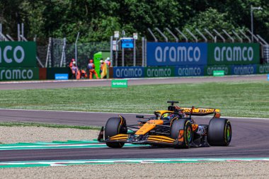  Oscar Piastri (AUS) - McLaren Formula 1 Takımı - McLaren MCL38 - Mercedes 