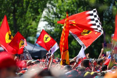 Ferrari Bayrağı ile Fanzone