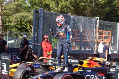  Max Verstappen (NED) - Oracle Red Bull Racing - Red Bull RB20 - Honda RBPT