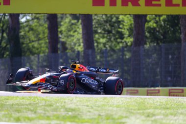  Max Verstappen (NED) - Kahin Red Bull Racing - Red Bull RB20 - Honda RBP