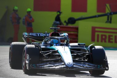  George Russell (GBR) - Mercedes-AMG PETRONAS F1 Ekibi - Mercedes W15 - Mercedes E Performansı