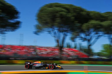  Max Verstappen (NED) - Kahin Red Bull Racing - Red Bull RB20 - Honda RBP