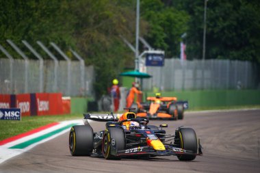  Max Verstappen (NED) - Kahin Red Bull Racing - Red Bull RB20 - Honda RBP