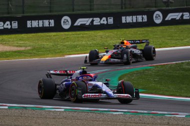  Yuki Tsunoda (JPN) - Visa Cash App RB F1 Ekibi - RB VCARB01 - Honda RBP