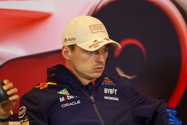  Max Verstappen (NED) - Kahin Red Bull Racing - Red Bull RB20 - Honda RBP