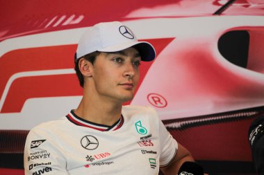  George Russell (GBR) - Mercedes-AMG PETRONAS F1 Ekibi - Mercedes W15 - Mercedes E Performansı