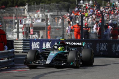  Lewis Hamilton (GBR) - Mercedes-AMG PETRONAS F1 Takımı - Mercedes W15 - Mercedes E Performansı