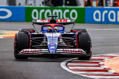  Daniel Ricciardo (AUS) - Visa Cash App RB F1 Ekibi - RB VCARB01 - Honda RBP