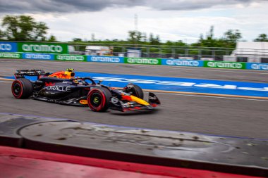  Sergio Perez (MEX) - Oracle Red Bull Racing - Red Bull RB20 - Honda RBP