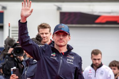  Max Verstappen (NED) - Kahin Red Bull Racing - Red Bull RB20 - Honda RBP