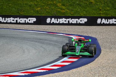  Valtteri Bottas (FIN) - Formula 1 Katar Havayolları Avusturya Grand Prix 2024, RedBull Ring, Spielberg, Avusturya 27-30 Haziran 2024 tarihleri arasında Sauber C44 - Ferrari