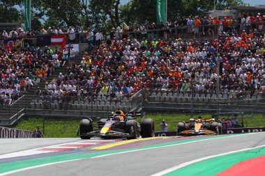 Max Verstappen (NED) - Oracle Red Bull Racing - Red Bull RB20 - Formula 1 Katar Havayolları Avusturya Grand Prix 2024, RedBull Ring, Spielberg, Avusturya 29 Haziran 2024
