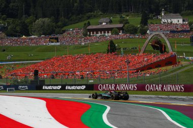  Lewis Hamilton (GBR) - Mercedes-AMG PETRONAS F1 Takımı - Mercedes W15 - Mercedes E Performansı Formula 1 Katar Havayolları Avusturya Grand Prix 2024, RedBull Ring, Spielberg, Avusturya 30 Haziran 2024