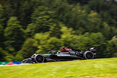  Lewis Hamilton (GBR) - Mercedes-AMG PETRONAS F1 Takımı - Mercedes W15 - Mercedes E Formula 1 Katar Havayolları Avusturya Grand Prix 2024, RedBull Ring, Spielberg, Avusturya 27-30 Haziran 2024
