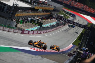  Oscar Piastri (AUS) - McLaren Formula 1 Takımı - McLaren MCL38