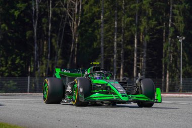  Zhou Guanyu (CHN) - Stake F1 Team Kick Sauber - Sauber C44 - Ferrari Formula 1 Katar Havayolları Avusturya Grand Prix 2024, RedBull Ring, Spielberg, Avusturya 28 Haziran 2024