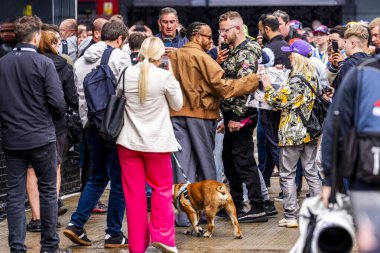  Lewis Hamilton (GBR) - Mercedes-AMG PETRONAS F1 Ekibi - Mercedes W15 - Mercedes E Performansı 2. Gün, Cuma günü, 5 Temmuz 2024 formülü 1 qatar hava yolları İngiliz Grand Prix 2024, gümüş taşlı Circu