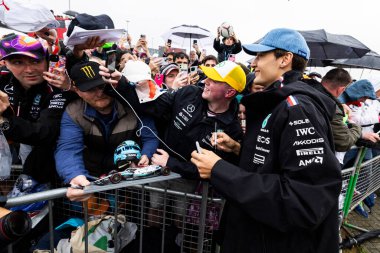  George Russell (GBR) - Mercedes-AMG PETRONAS F1 Ekibi - Mercedes W15 - Mercedes E Performansı Serbest Çalışma Günü 2, Cuma günü, 5 Temmuz 2024 formülü 1 qatar hava yolları İngiliz Grand Prix 2024,