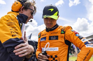 Lando Norris (GBR) - McLaren Formula 1 Takımı - McLaren MCL38 - Mercedes yarışta 4 Temmuz Pazar günü, 7 Temmuz 2024 formülü 1 qatar hava yolu İngiliz Grand Prix 2024, 5 Temmuz - 20 Temmuz tarihleri arasında Silverstone pistinde gerçekleşmesi planlanıyor.