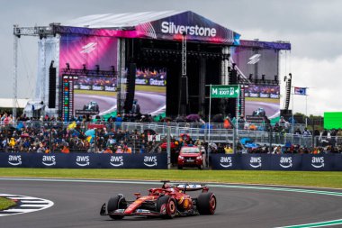  Charles Leclerc (MON) - Scuderia Ferrari - Ferrari SF-24 - Ferrari 2. Gün, Cuma, 6 Temmuz, 2024 formülü 1 qatar hava yolları İngiliz Grand Prix 2024, 5 Temmuz - 7 Temmuz tarihleri arasında gümüş taşlı pistte gerçekleşmesi planlanıyor.